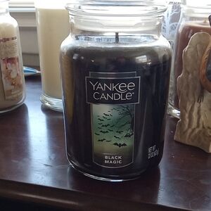 Yankee Candle Black Magic Jar Candle